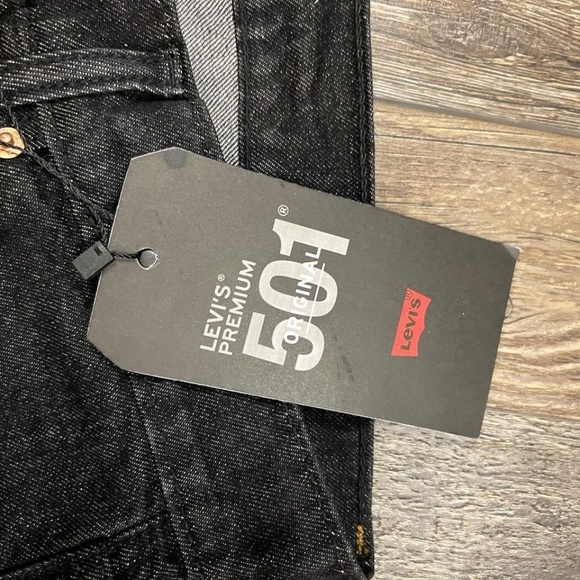Levis 501 Denim Jeans Size 36x32 Black Button Fly Straight Leg NWT - Picture 8 of 9